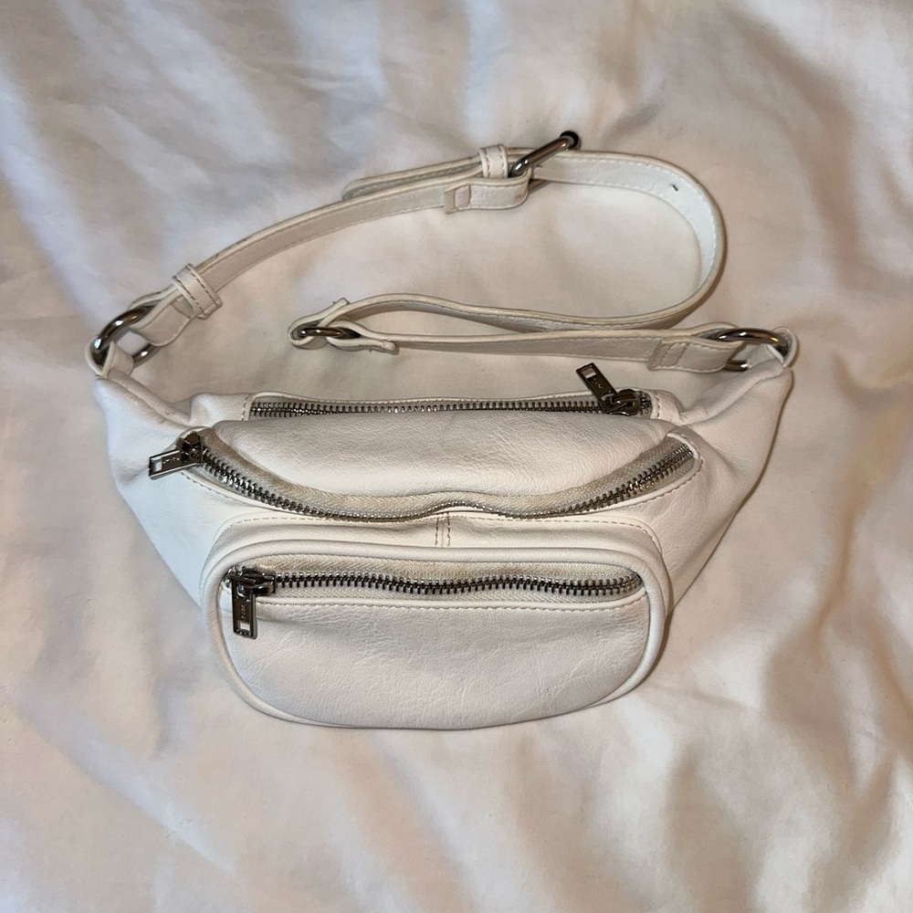 Brandy Melville John Galt White Fanny Pack/Belt Bag